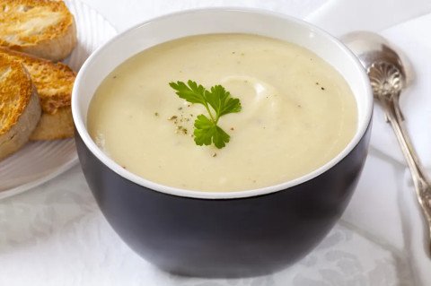 Velouté de chou-fleur aux lardons