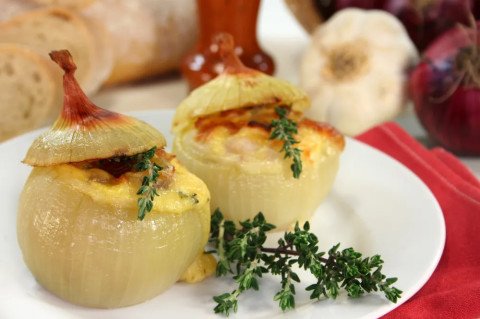 oignons farcis (reste de pot au feu)