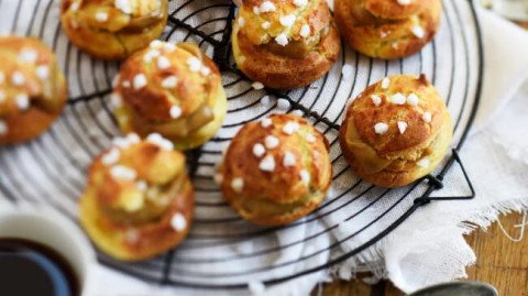 Petits choux au café
