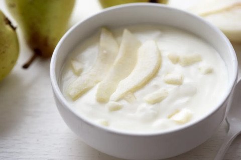 Mousse au chocolat blanc et poires