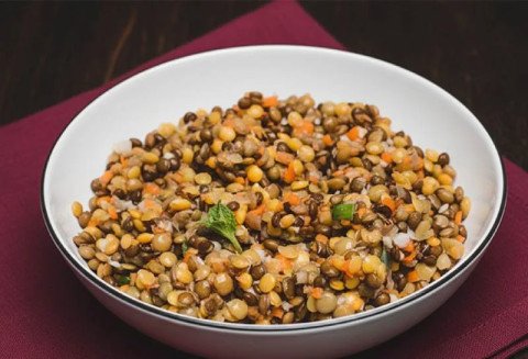 Légumineuses à la mexicaine: salade de lentilles et pois chiches