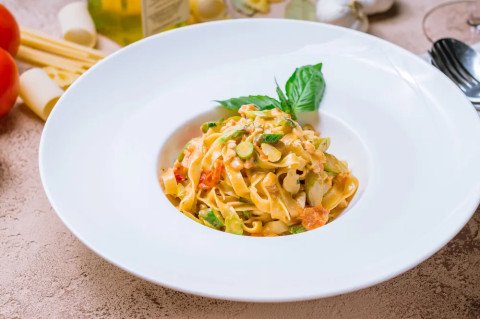 Linguines aux endives et chair décrevisse au Companion