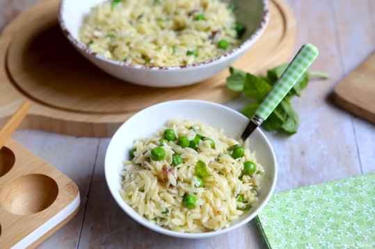 Langues d'oiseaux aux petits pois