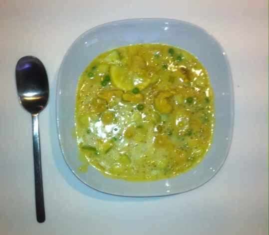 Bouillon de poulet au lait de coco