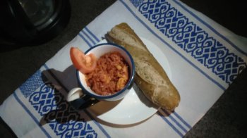 Mug cake salé - sauce tomate & blanc de poulet