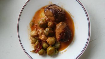 Joue de porc aux choux de Bruxelles