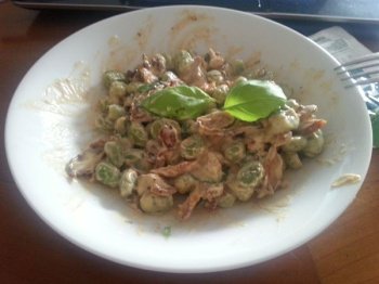 Fèves onctueuses au poulet et à la moutarde