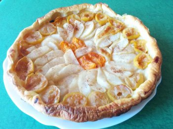 Tarte aux prunes et aux poires