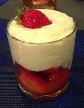 Mousse au citron et aux fraises