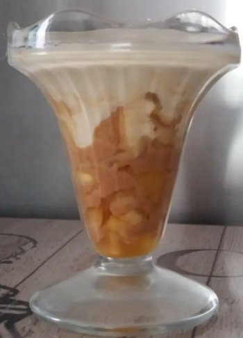 Panna cotta aux pommes - caramel au beurre salé