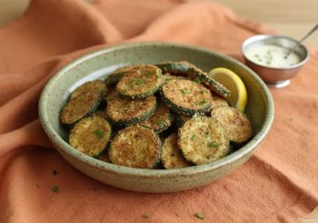 Rondelles de courgette panées et frites