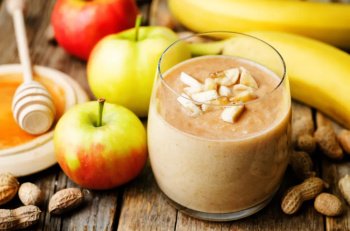 Smoothie pomme banane gingembre