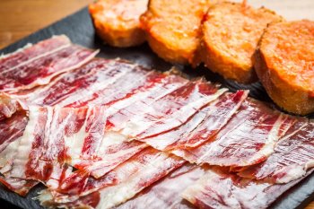 Pain Catalan au Jambon Serrano