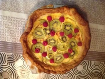 Tarte pommes kiwis framboises