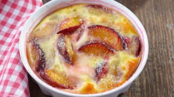 Clafoutis aux prunes