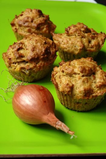 Muffins thon curry échalotes