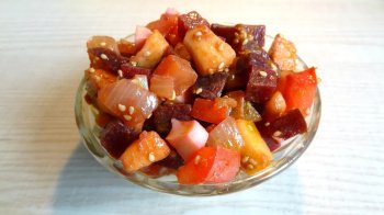 Salade de betteraves, pommes et lardons