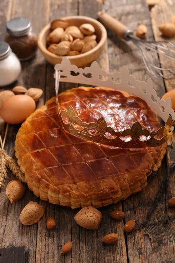 Galette des rois aux zestes d'orange confite et amandes entières