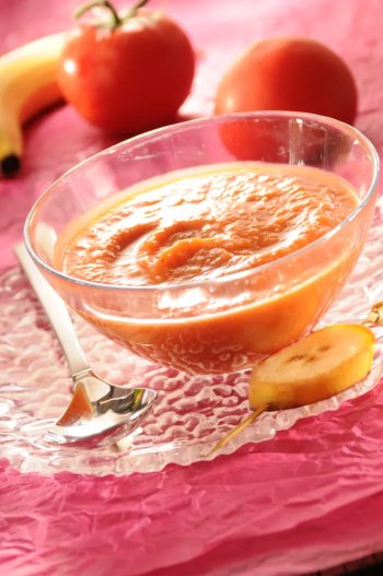 Soupe aux tomates et aux bananes