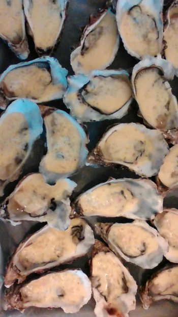 Huîtres chaudes aux échalotes