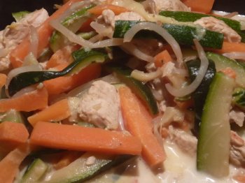 Curry de dinde carottes courgettes et soja