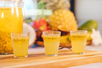 Rhum arrangé ananas passion