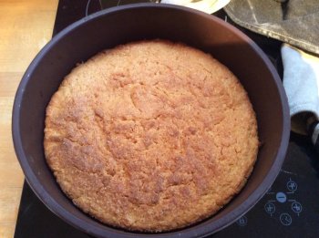 Gâteau au yaourt à la pêche sans oeufs