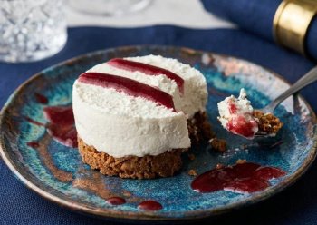 Cheesecake crémeux sur lit de spéculoos