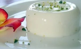 Panna cotta à l'eau de rose