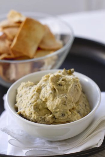 Caviar d'artichauts au basilic au cooking chef