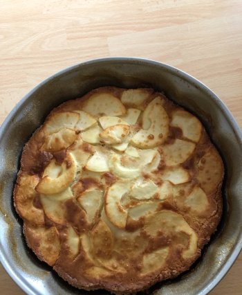 Gâteau aux pommes façon normande