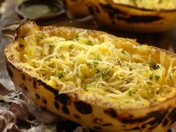 Courge spaghetti à la crème et aux lardons