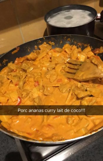 Sauté de porc curry, lait de coco et ananas