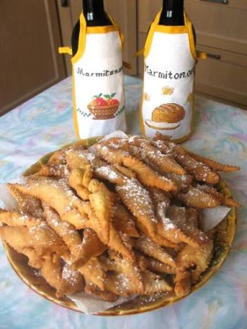 Bugnes ou  beignets à la map (machine à pain)