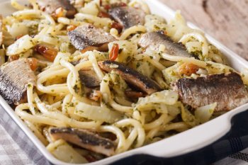 Spaghetti sardine à l'huile et aneth