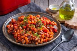 recette aubergine poivron tomate oignon