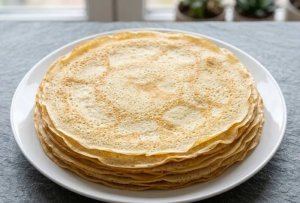 Pâte à crêpes simple et rapide : la recette facile et inratable