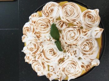 Gâteau à la crème de citron et meringue italienne
