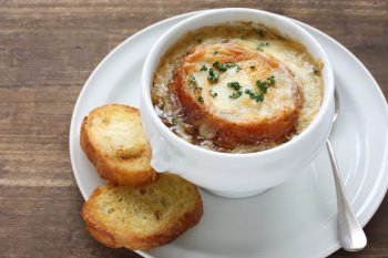 Soupe à l'oignon au companion