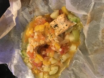 Saumon en papillote sauce au lait de coco-chorizo