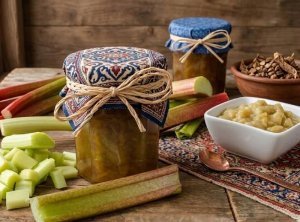 Confiture de Rhubarbe Maison : La Recette Simple et Inratable pour un Résultat Parfait