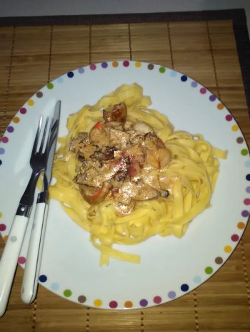 Tagliatelles aux noix de st jacques / chorizo