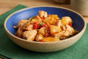 Poulet à la chinoise : sauce aigre-douce aux poivrons et ananas