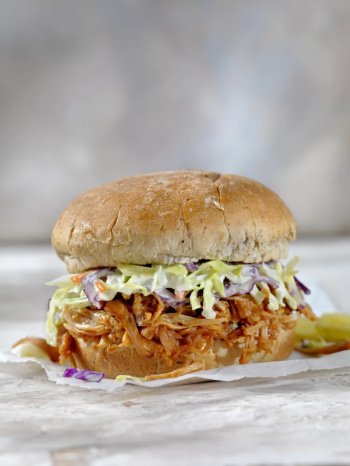 Burger au fruit du jacquier façon pulled pork