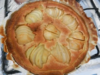 Tarte aux poires sur lit d'amandes
