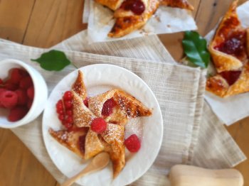 Moulin à vent feuilletés à la framboise