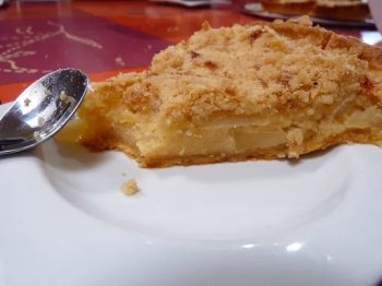 Tarte aux pommes comme un pudding craquant