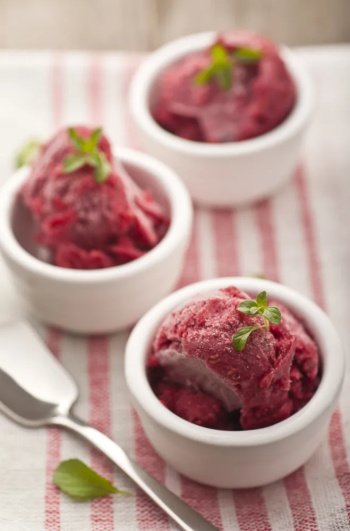 Sorbet rose au cassis