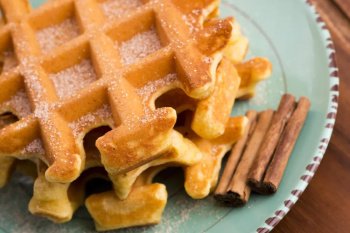Gaufres à la cannelle à l'ancienne
