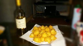 Beignets de gougères au fromage